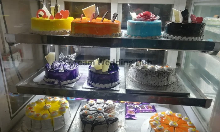 Lucky Bakery And Fastfood